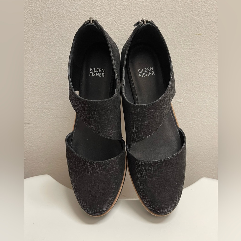 Eileen Fisher Tumbled Nubuck Black Leather Wedge Sandals Size 8